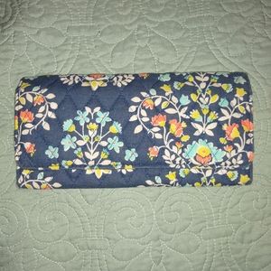 Vera Bradley Magnetic Wallet